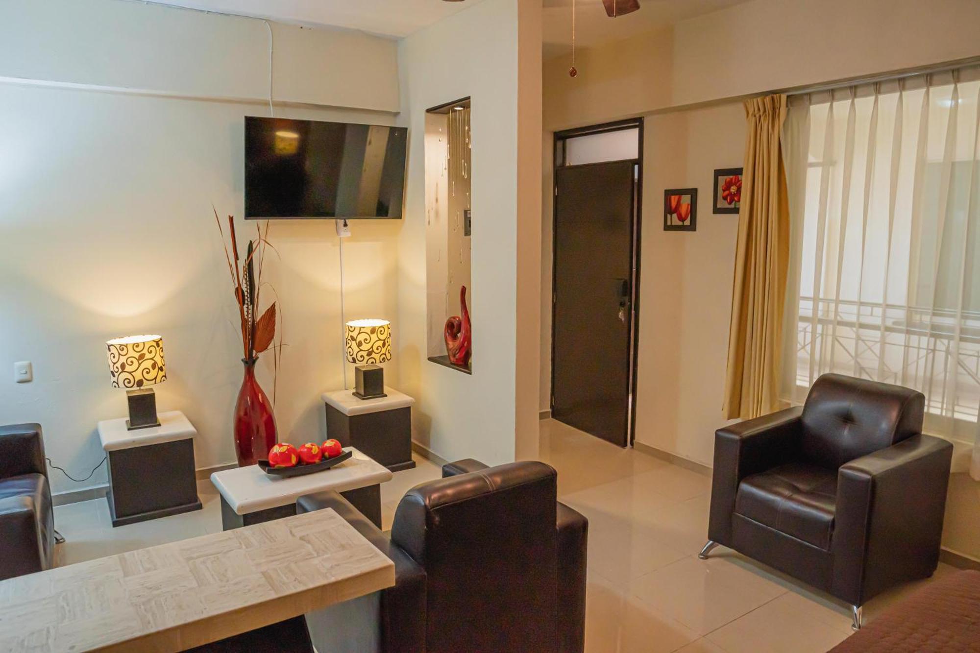 סיודד גוזמן Hotel Zapotlan מראה חיצוני תמונה