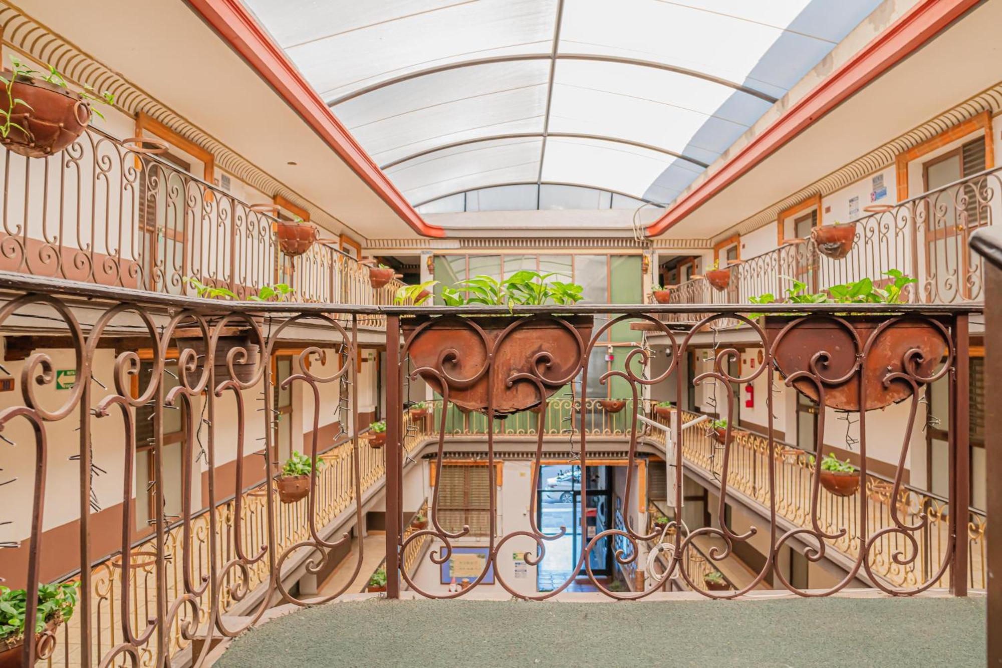 סיודד גוזמן Hotel Zapotlan מראה חיצוני תמונה