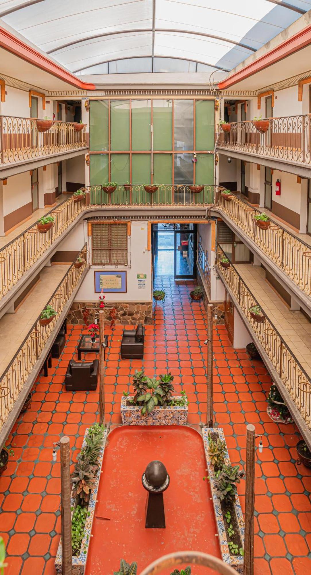 סיודד גוזמן Hotel Zapotlan מראה חיצוני תמונה