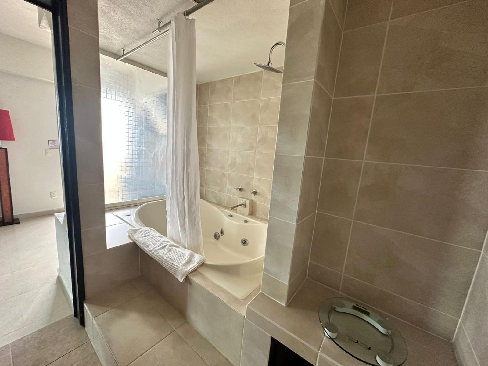 סיודד גוזמן Hotel Zapotlan מראה חיצוני תמונה